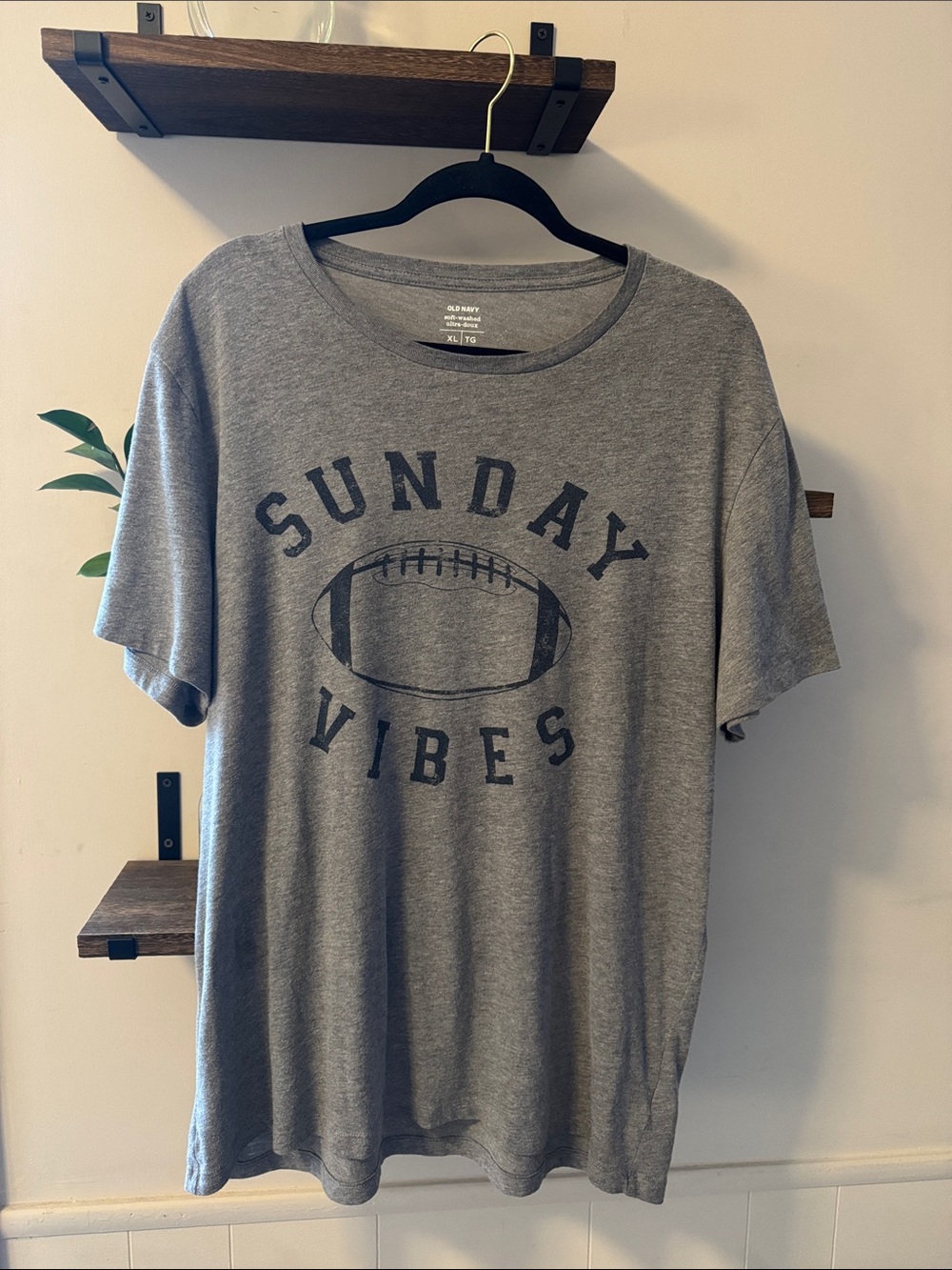Old Navy Men's 'Sunday Vibes' Gray Graphic T‑Shirt XL